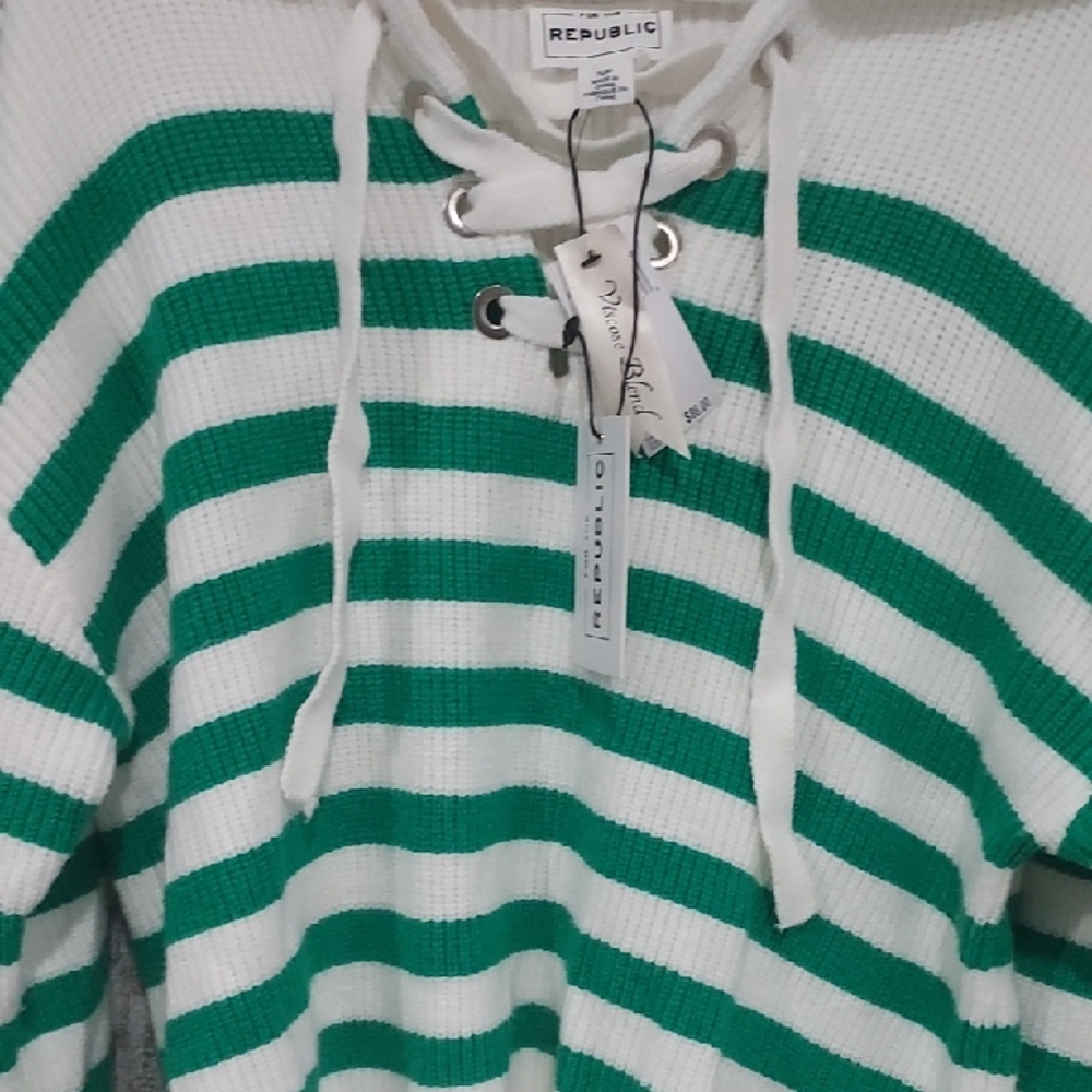 Banana Republic Green and White Striped Sweater